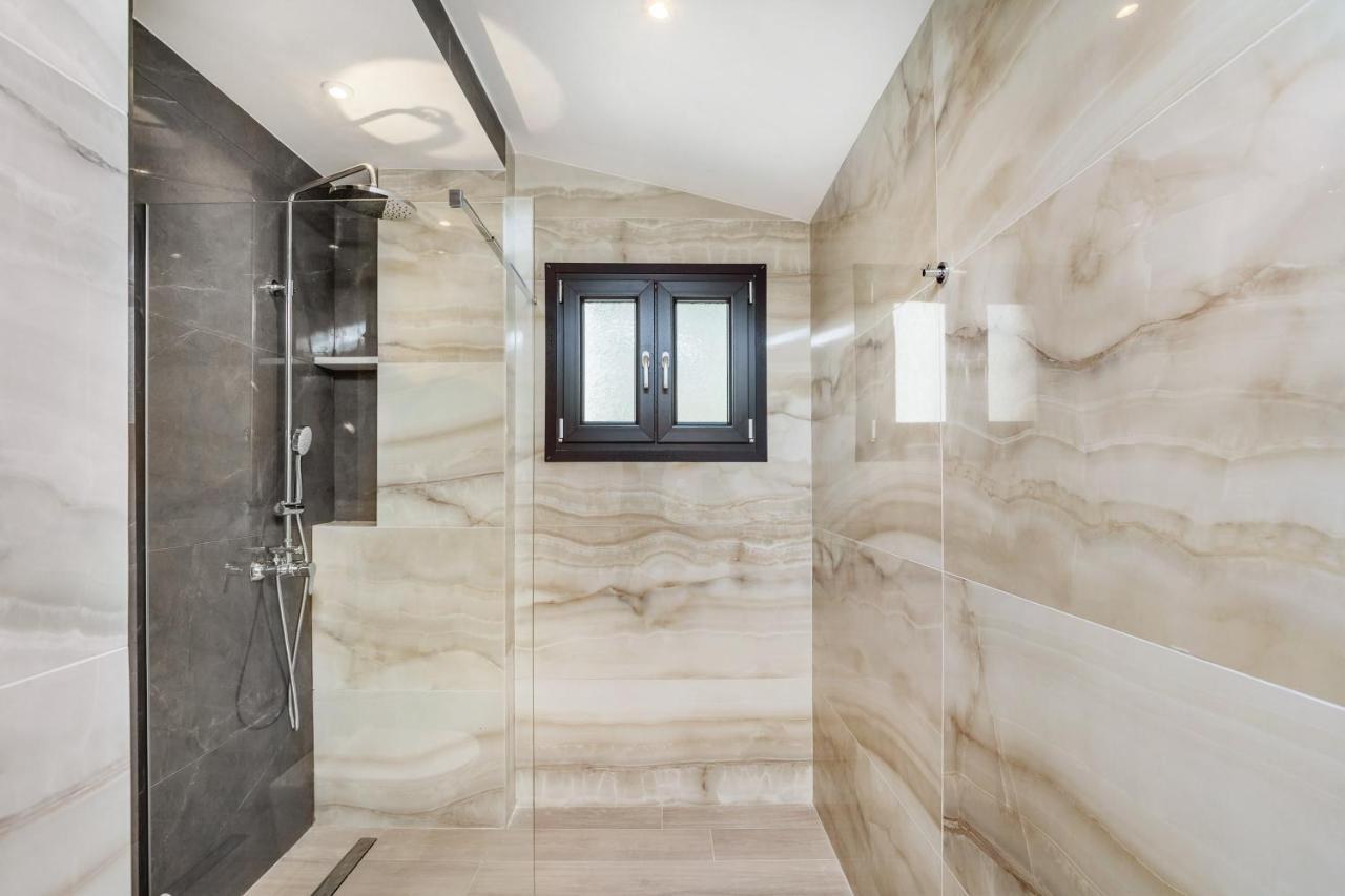 Epta Villas Luxury Redefined Ajía Paraszkeví Kültér fotó