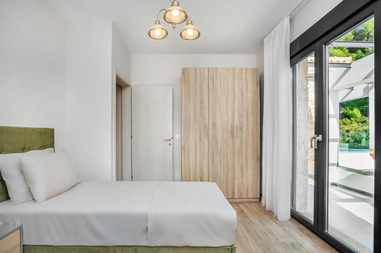 Epta Villas Luxury Redefined Ajía Paraszkeví Kültér fotó