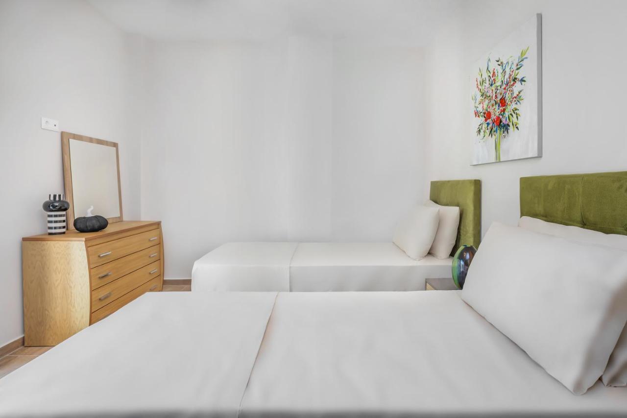 Epta Villas Luxury Redefined Ajía Paraszkeví Kültér fotó